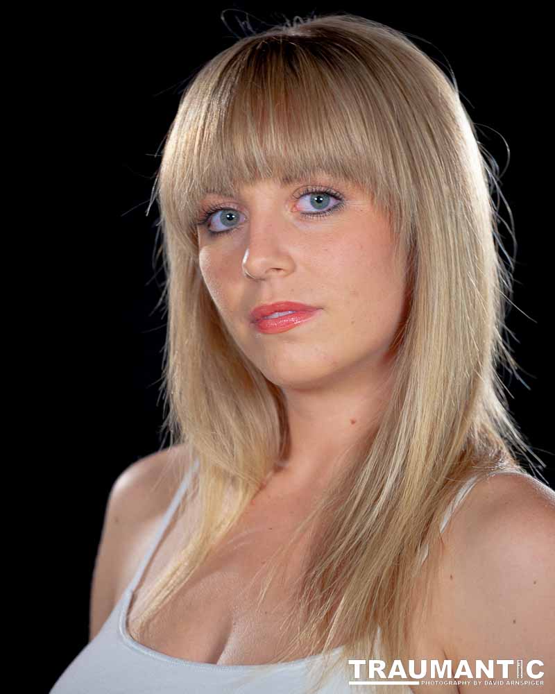 I met T'Lane through a session I shot for a friend of hers on Manhattan Beach. She was absolutely gorgeous and I was thrilled that she agreed to shoot with me.